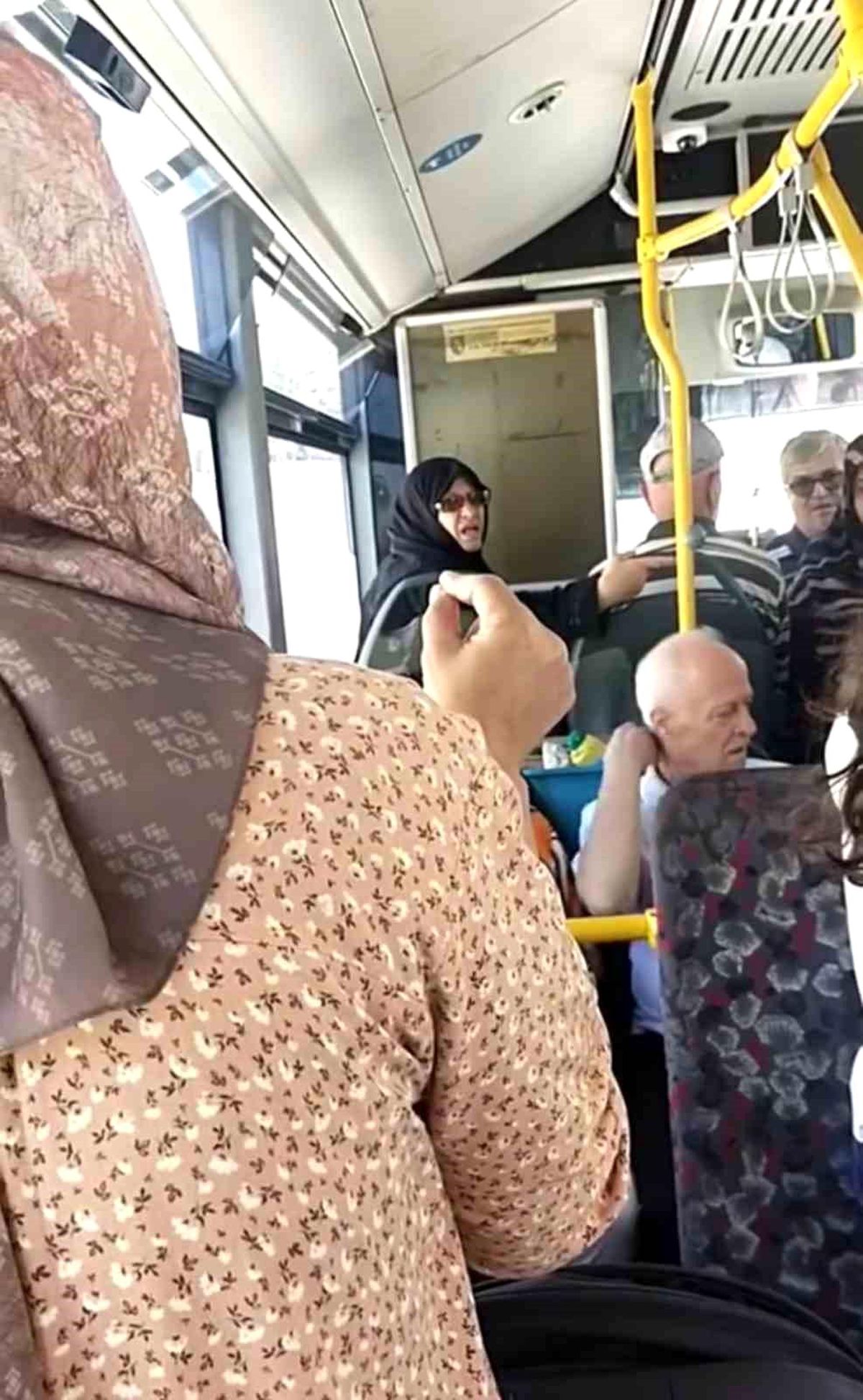 Bursa'da Otobüs Şoföründen Engelli Yolcuya Tepki Çekici Davranış
