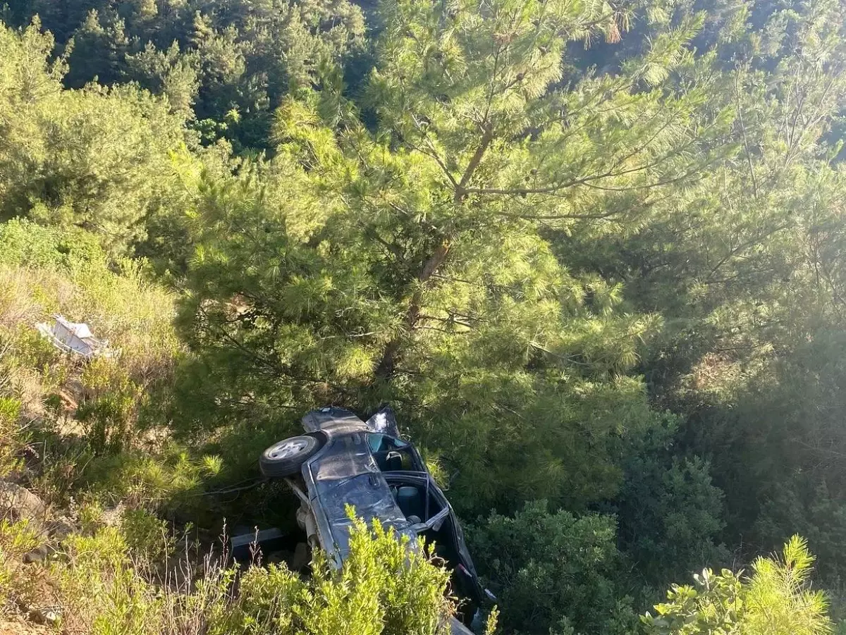 Hatay'da Uçuruma Yuvarlanan Otomobil Kazasında 1 Kişi Hayatını Kaybetti