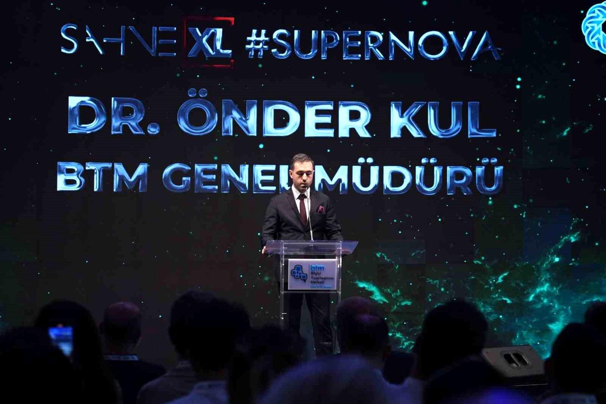 Sahne XL Supernova Etkinliği İstanbul'da Gerçekleşti