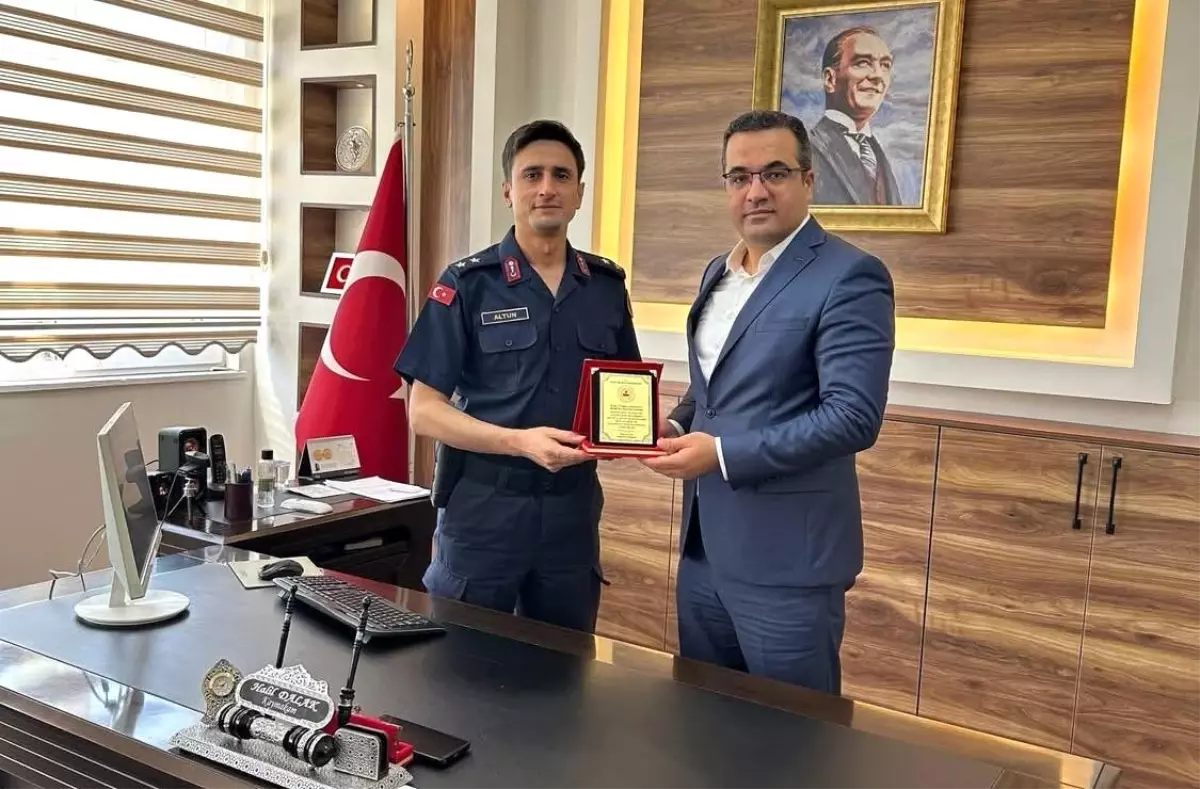 Üsteğmen İsmet Altun'dan Veda Ziyareti
