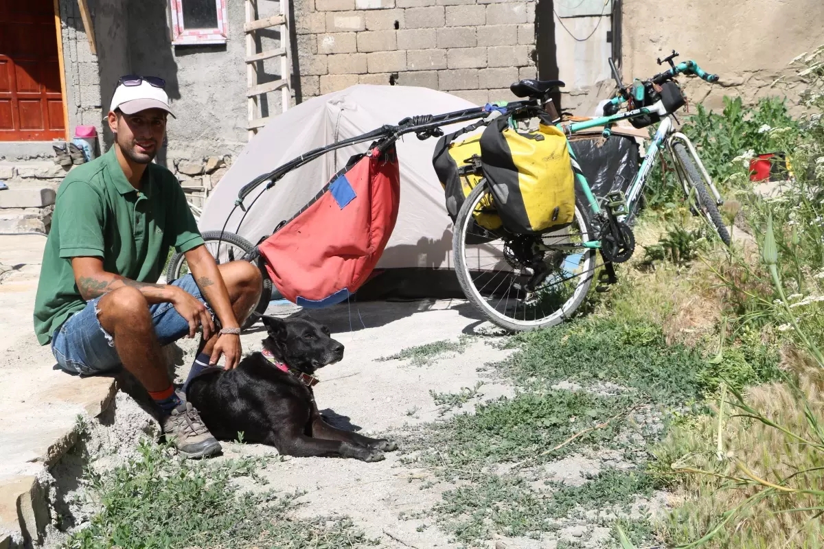 Dünya Turundaki Şilili Gezgin, Güvenlik Endişesi Nedeniyle Türkiye'ye Geçti
