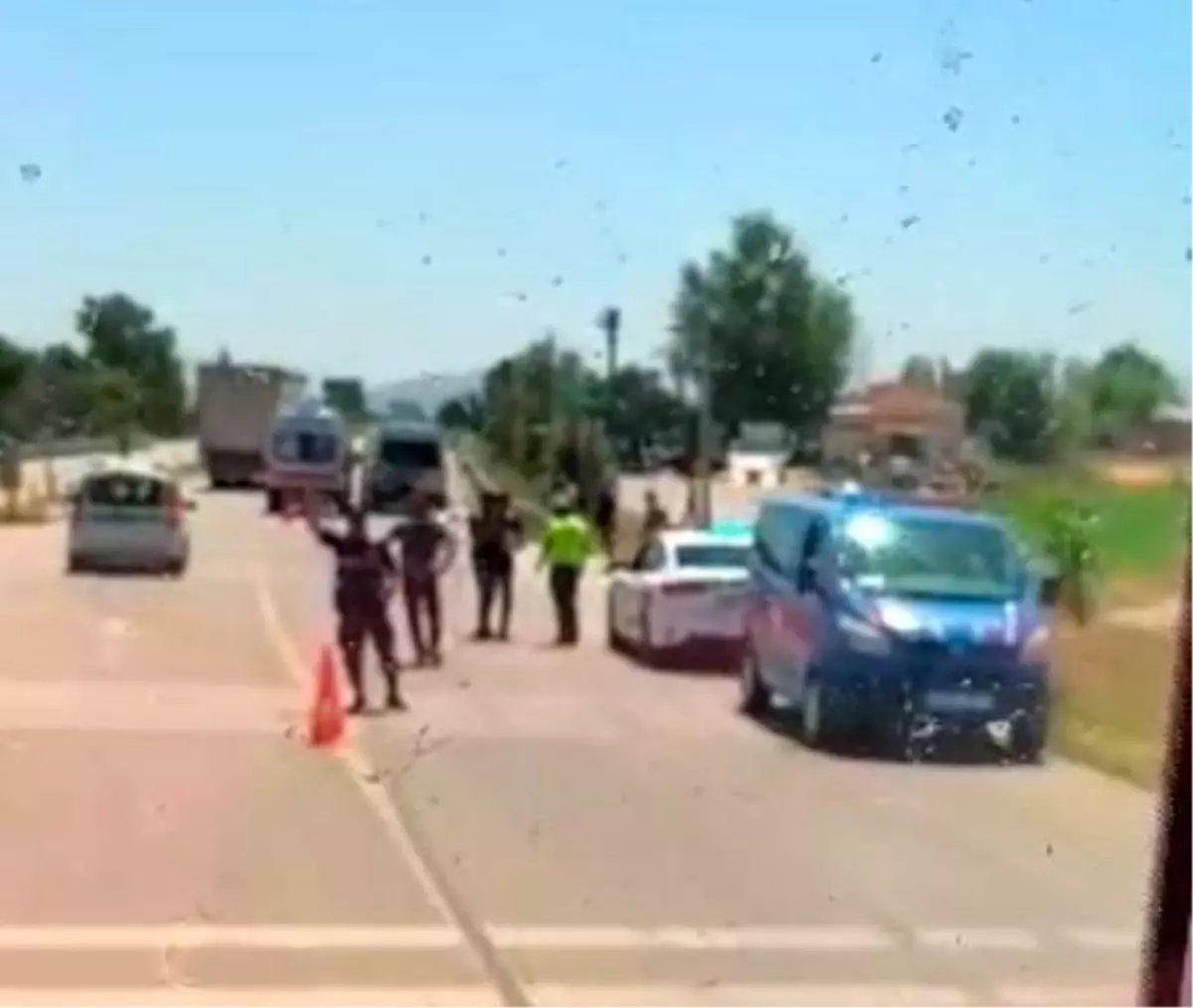 9 Yaşındaki Çocuk Bisikletiyle Karşıdan Karşıya Geçerken Hayatını Kaybetti