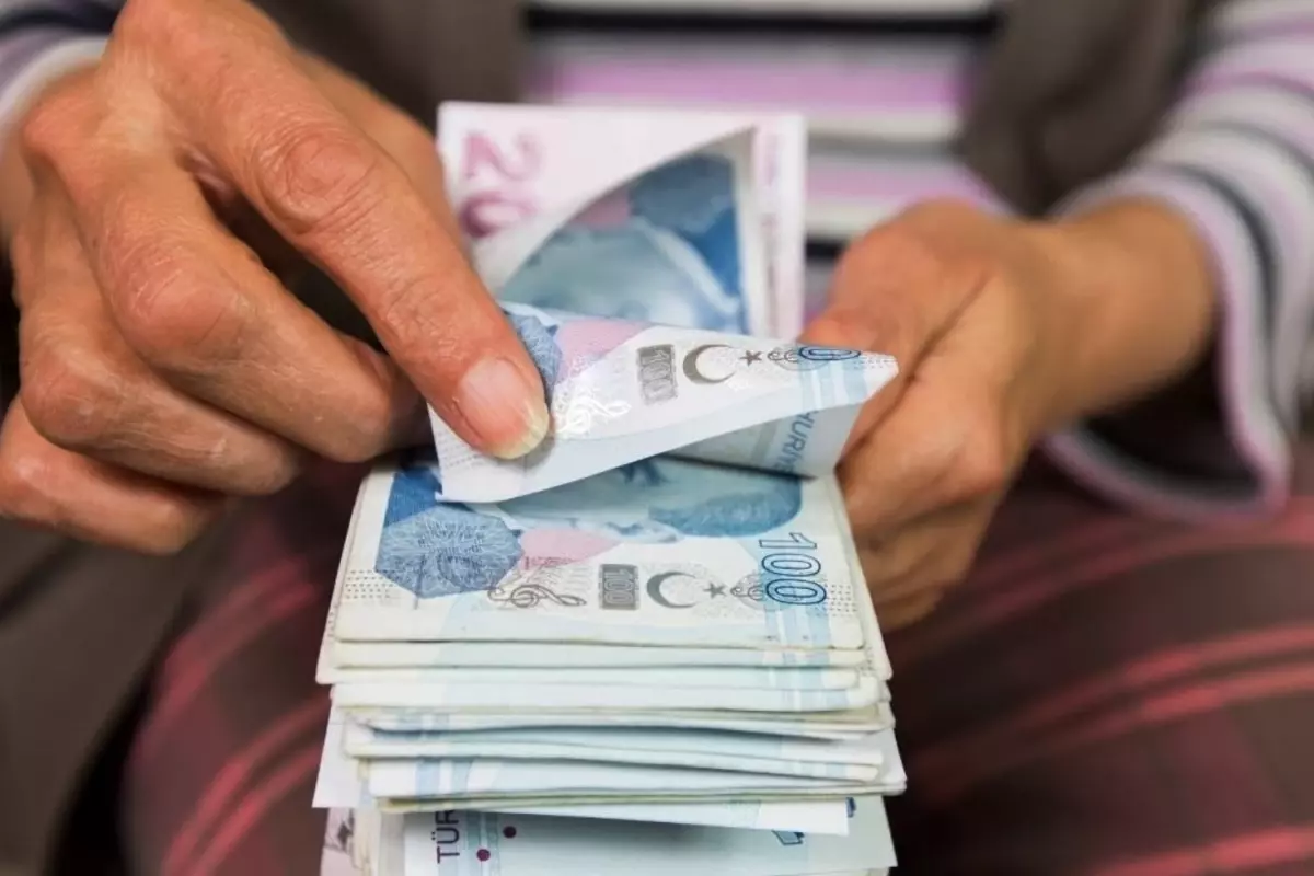Yeni düzenleme ile en düşük emekli maaşı ne kadar olacak? İşte masadaki 3 senaryo