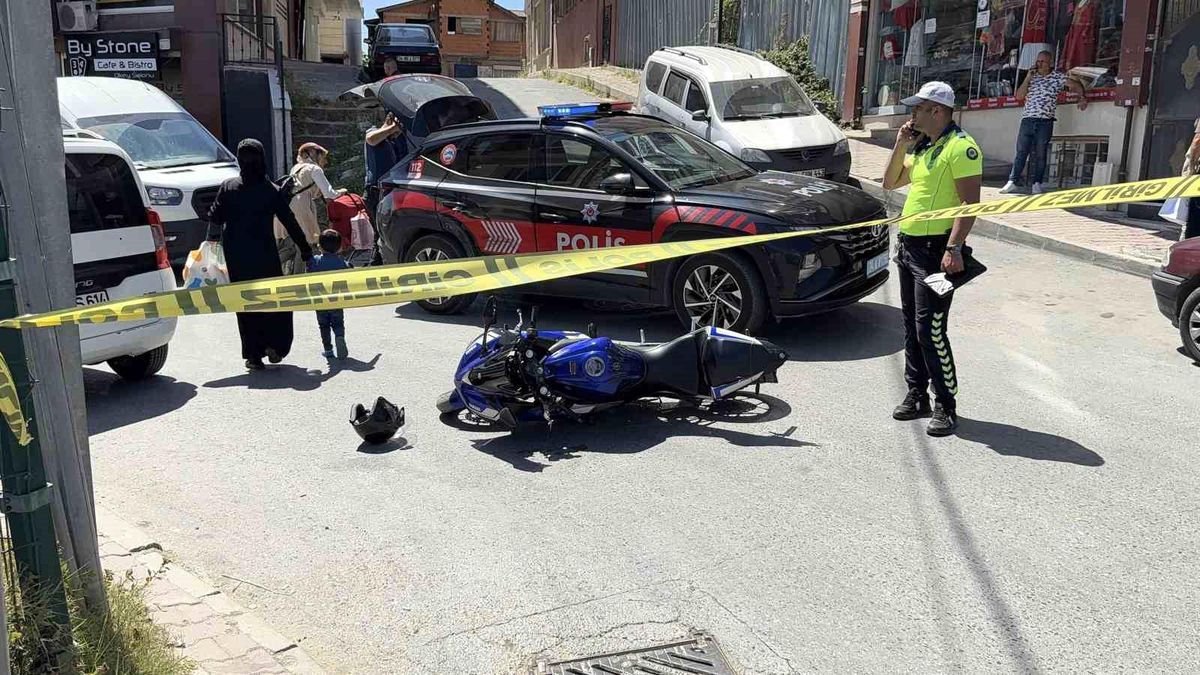 Arnavutköy'de Silahlı Saldırı: Motosikletli Saldırganlar Kaçtı