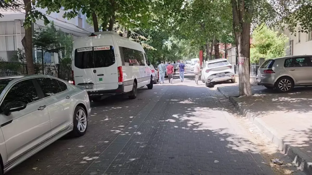 Avcılar'da Silahlı Kavga: İki Yaralı