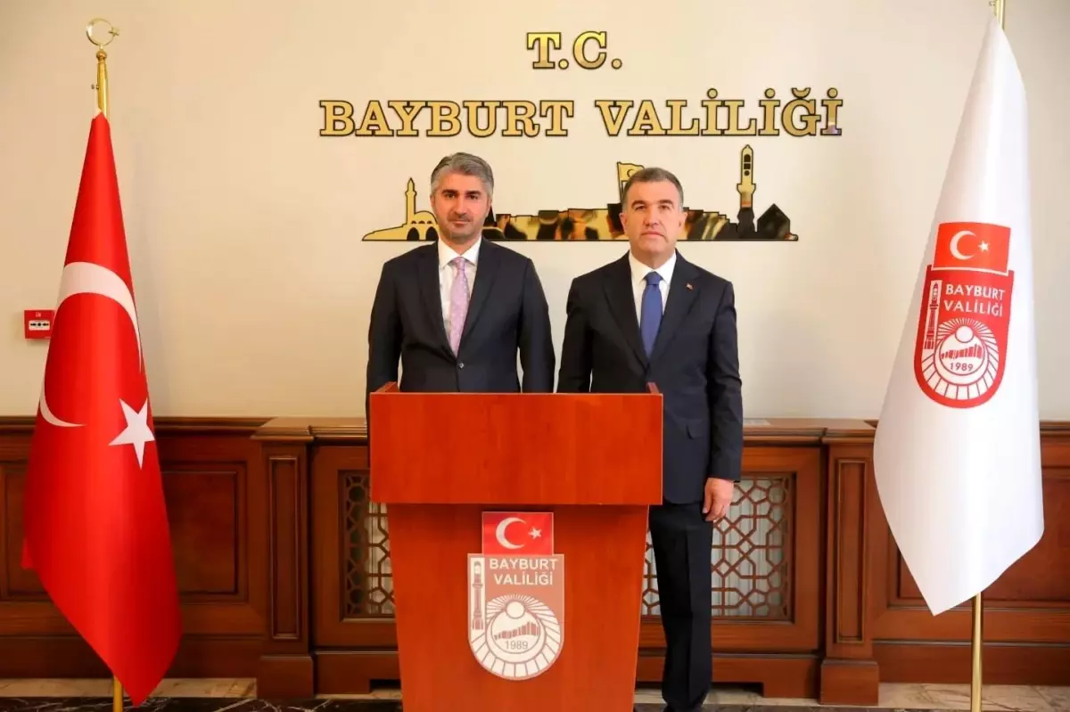 Bakan Yardımcısı Tarıkdaroğlu Bayburt'a Ziyarette Bulundu