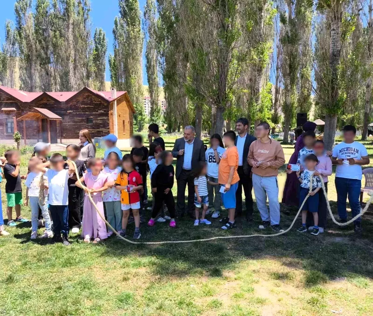 Bayburt'ta Yetim Çocuklar İçin Piknik Programı Düzenlendi