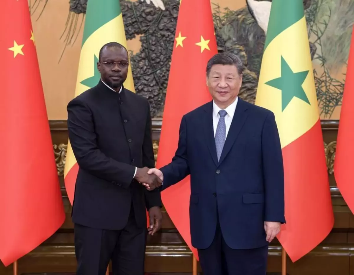 Xi Jinping, Senegal Başbakanı Ousmane Sonko ile Görüştü