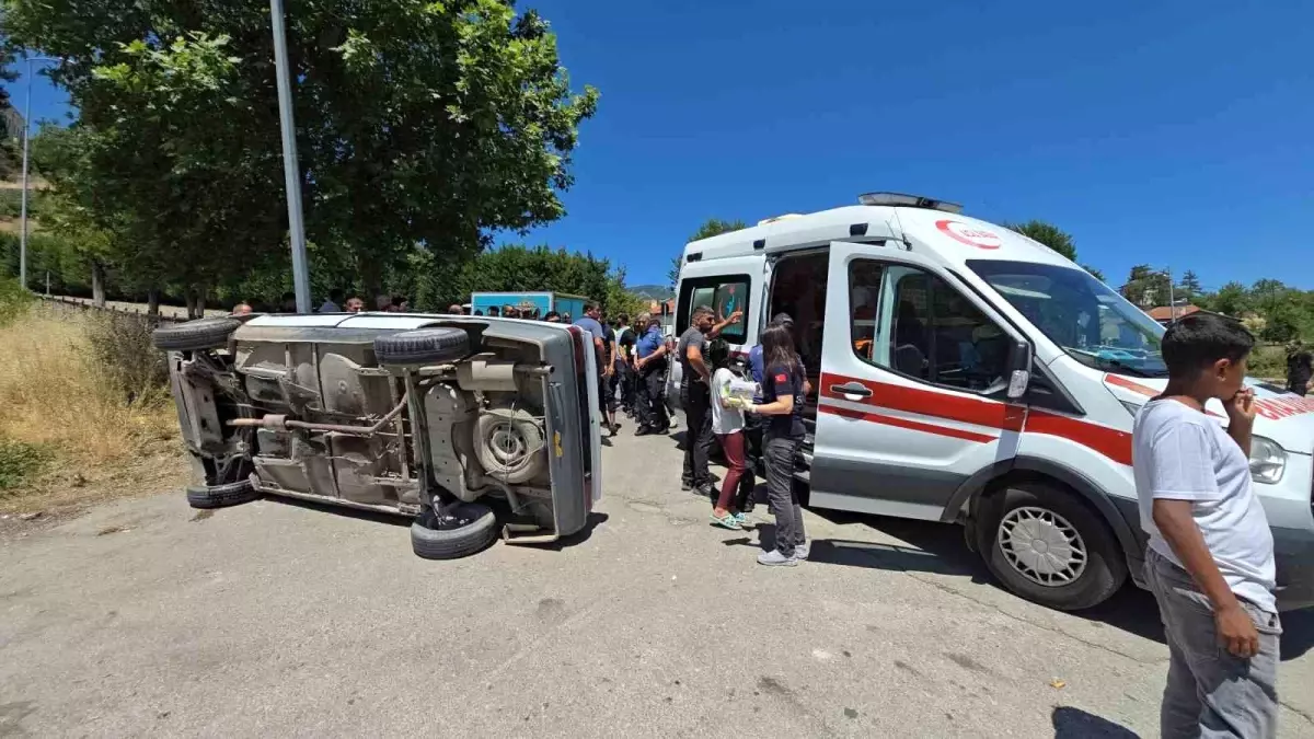 Safranbolu'da Kontrolden Çıkan Otomobil Devrildi: Bir Yaralı