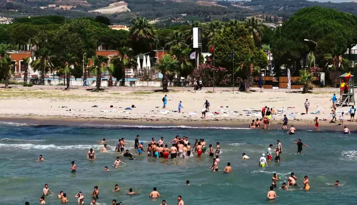 Gençler Kuşadası'nda Ulusal Kamplar Programı ile Buluştu