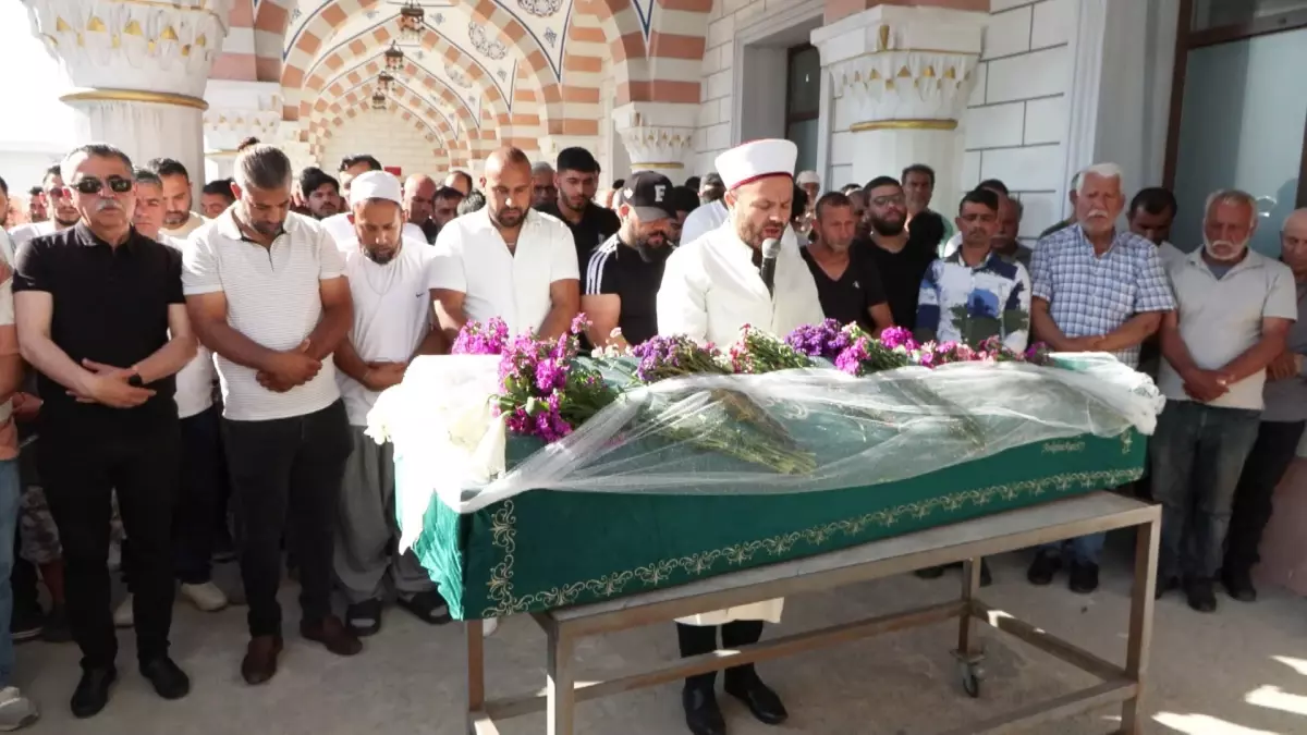 Sarıyer'de Hamile Kadın Cinayeti: Oya Budak Son Yolculuğuna Uğurlandı