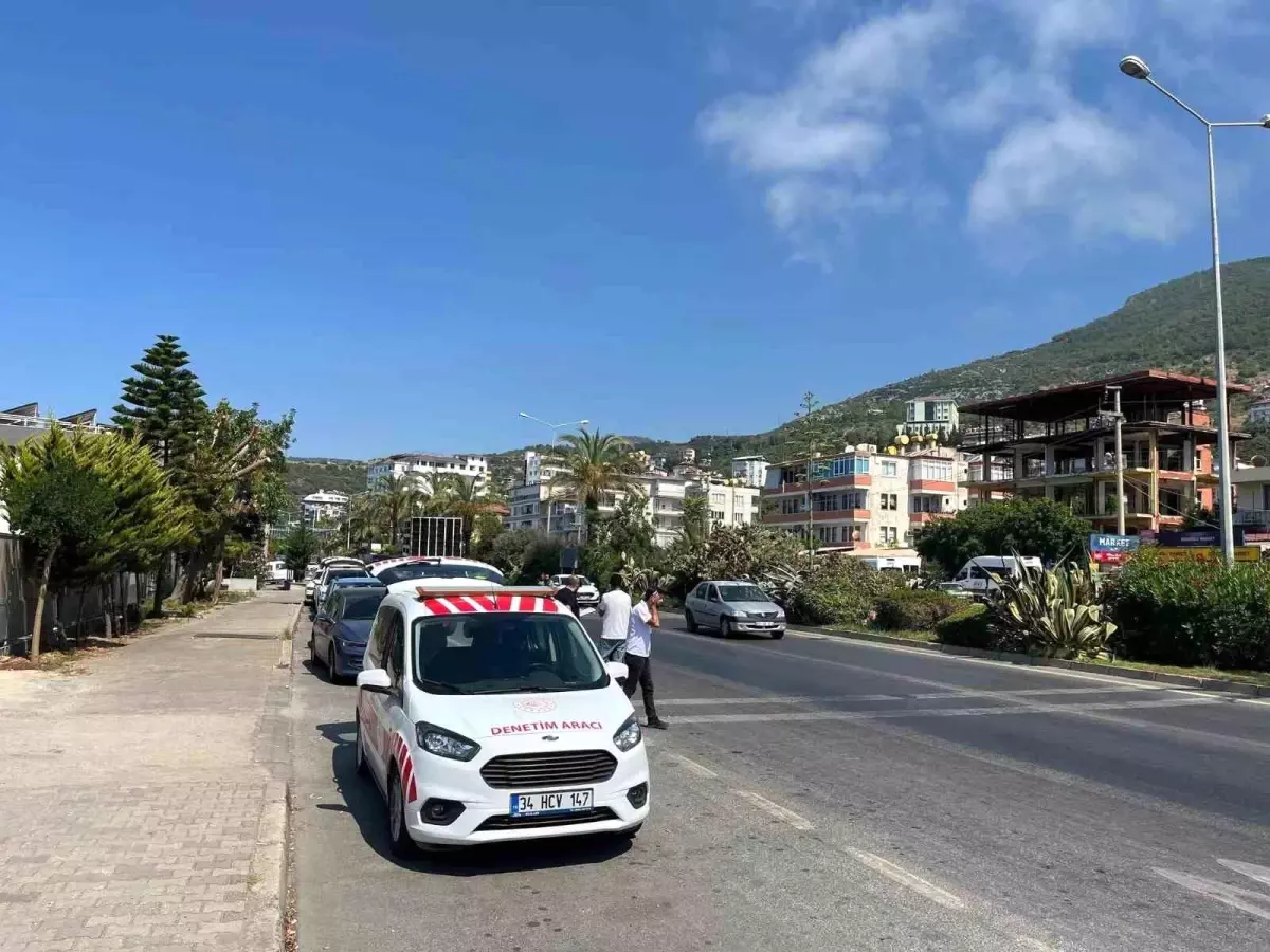 Gazipaşa'da Korsan Taşımacılık Denetimi: 5 Araç Trafikten Men Edildi