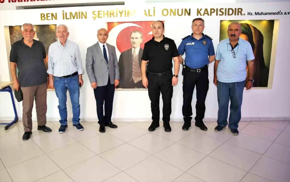 Eskişehir Emniyet Müdürü Tolga Yılmaz, Bekçi Seyit Can Tek'in Cenaze Törenine Katıldı