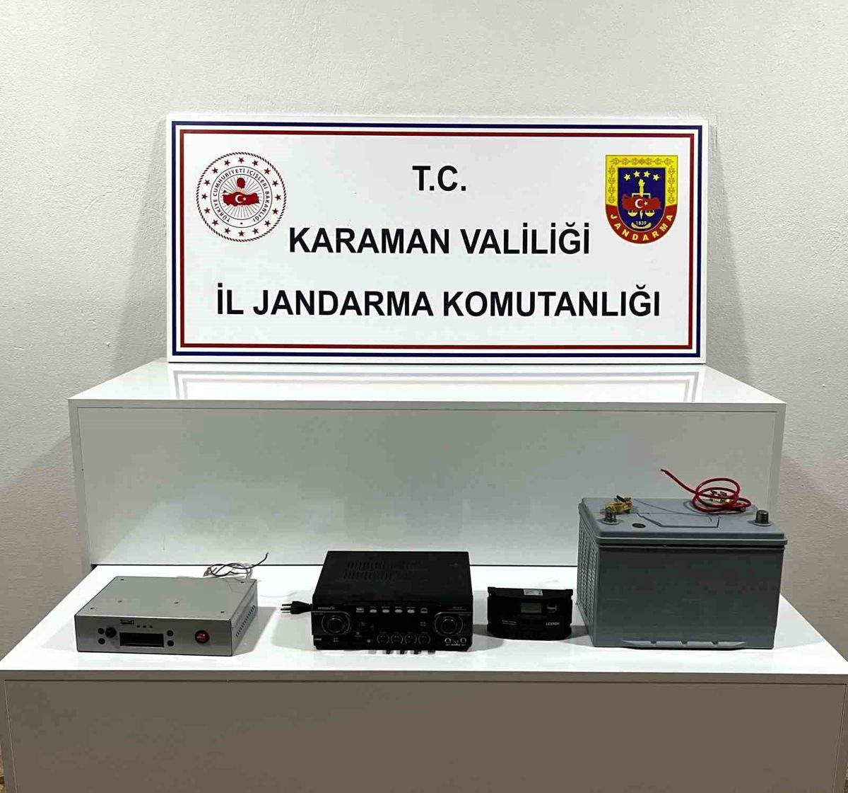 Karaman'da Mescitten Hırsızlık Yapan İki Şüpheli Yakalandı