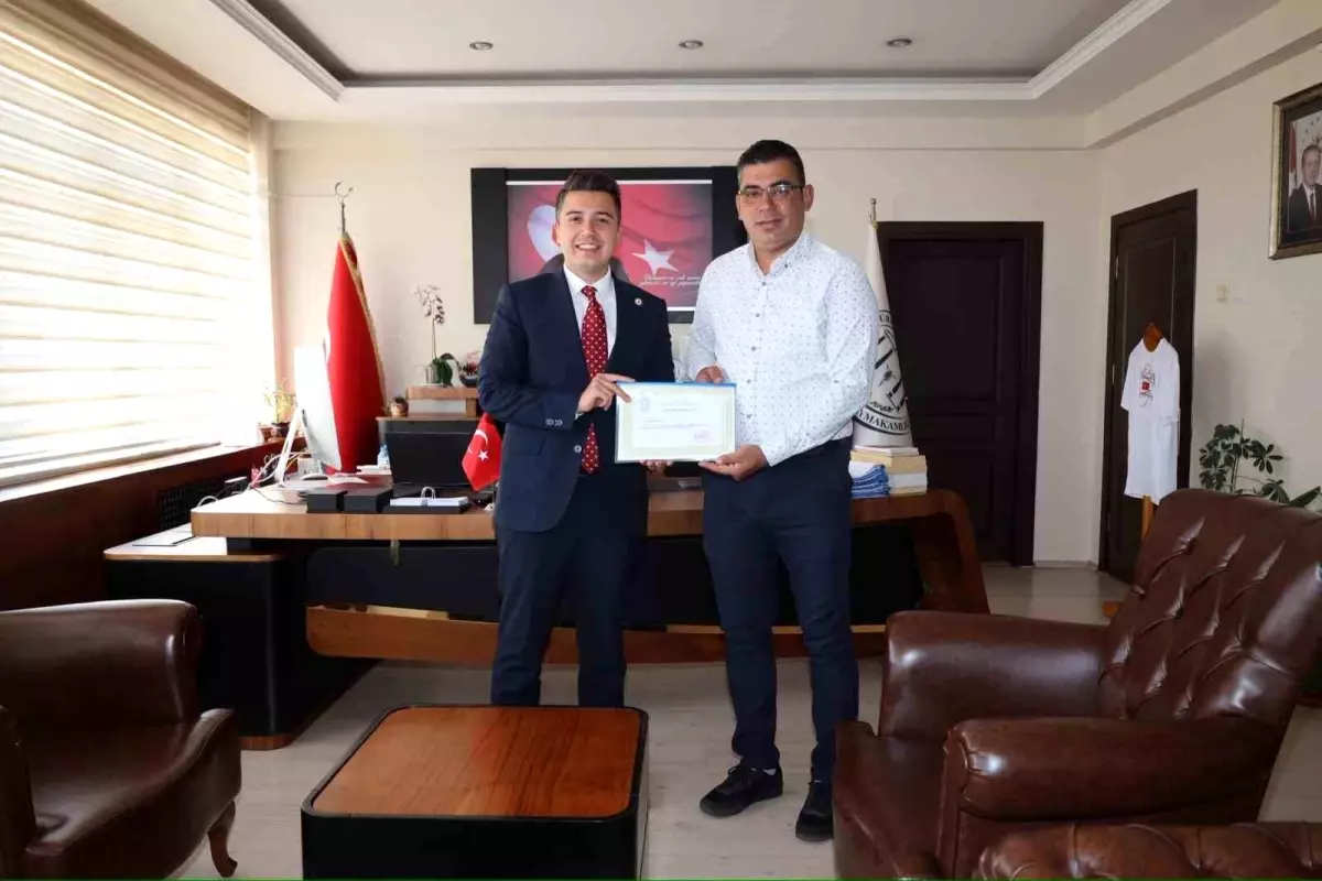 Bahçeköy Muhtarı Orman Yangınlarına Karşı Ödüllendirildi