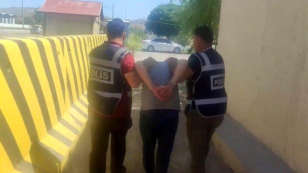 Kayseri'de Yağma Suçundan Aranan İki Kişi Yakalandı