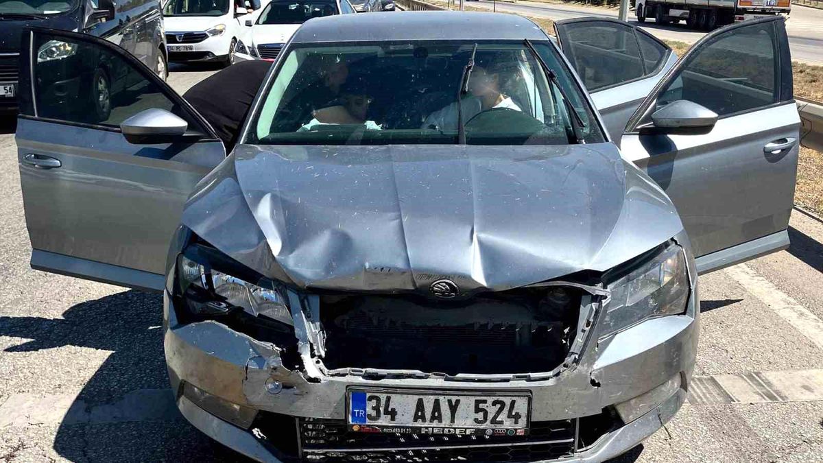 Kırıkkale'de Zincirleme Trafik Kazası: 3 Yaralı