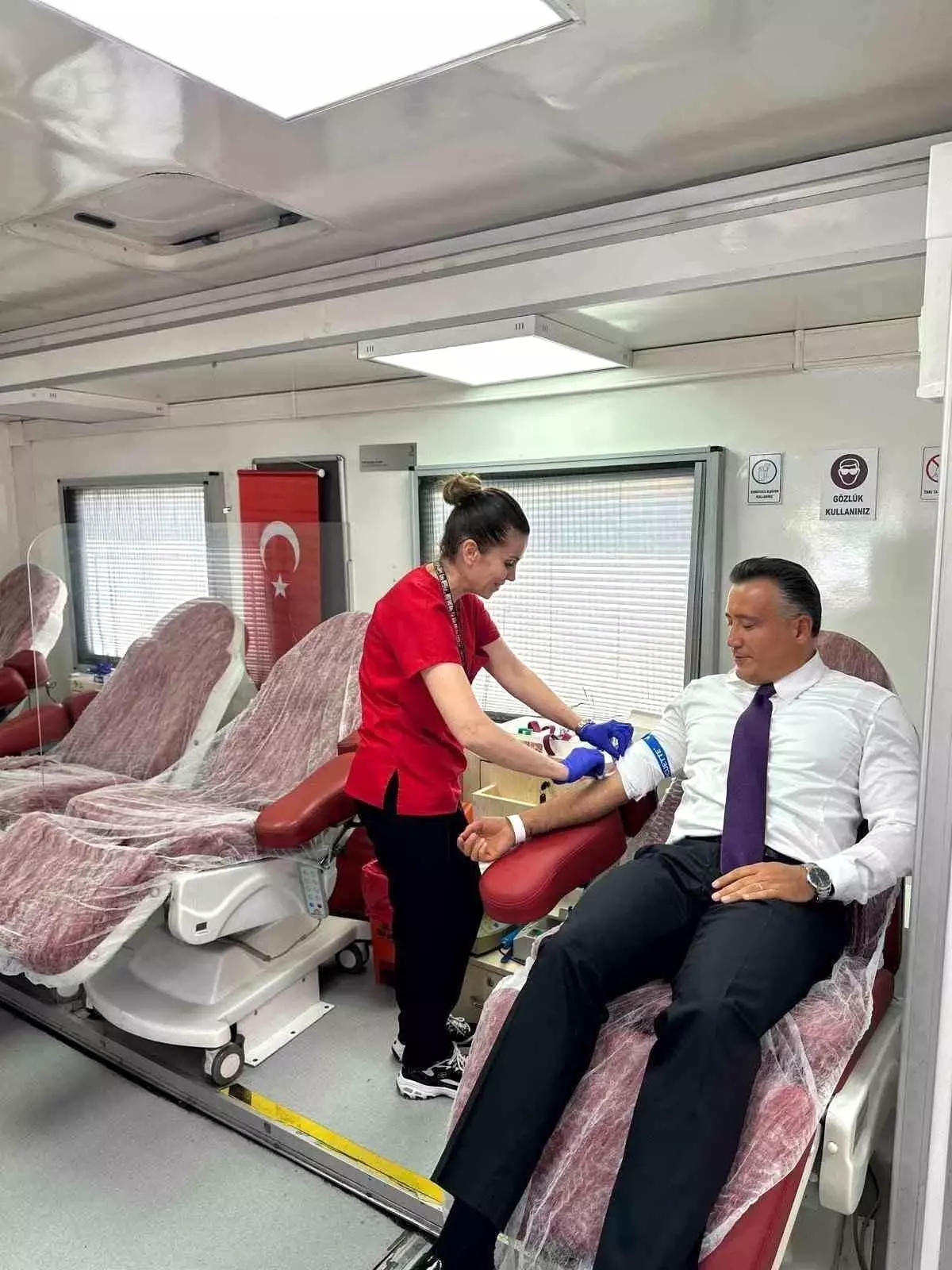 Ankara'da Mobil Kan Bağışı Aracı Farkındalık Yaratıyor