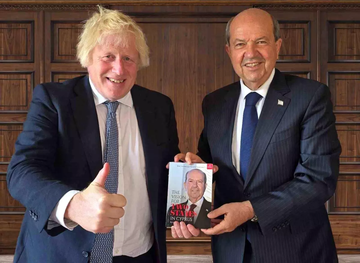 KKTC Cumhurbaşkanı Tatar, Boris Johnson ile Özel Görüşme Yaptı