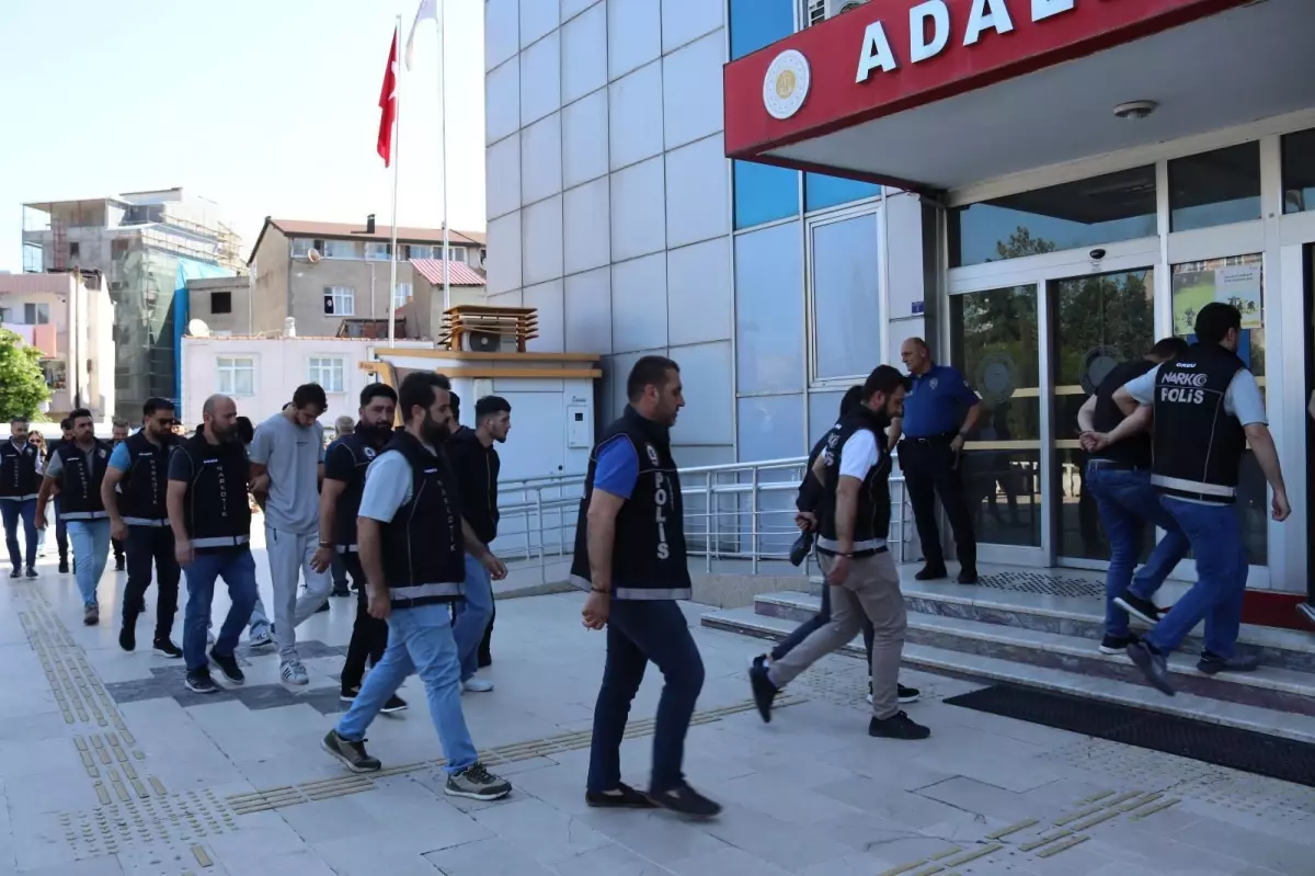 Uyuşturucu Operasyonunda 11 Şüpheli Tutuklandı