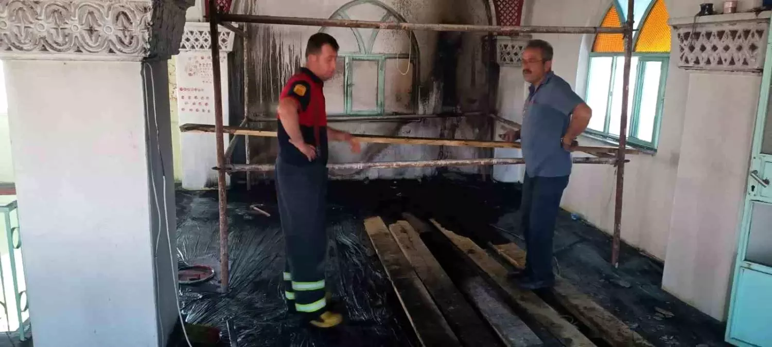 Çorum'da Camide Yangın Çıktı
