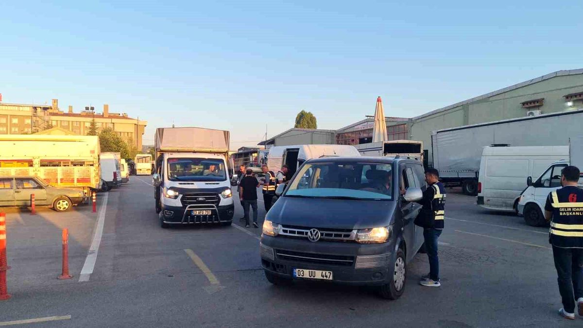 Afyonkarahisar'da Sebze ve Meyve Toptancılarına Vergi Denetimi