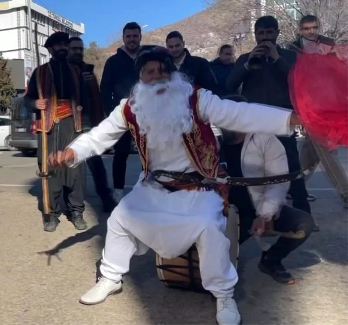 Tunceli'nin Sembolik İsimlerinden Uzun Mehmet Hayatını Kaybetti