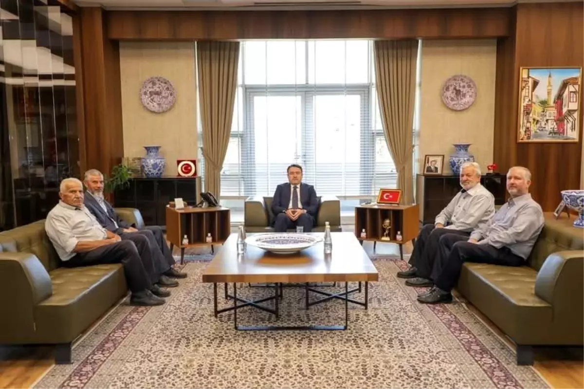 Vali Musa Işın, şehit ailelerini makamında ağırladı