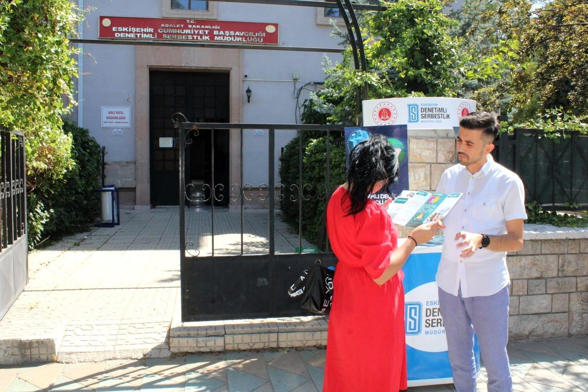 Eskişehir'de Uyuşturucu ile Mücadele Bilgilendirme Çalışması
