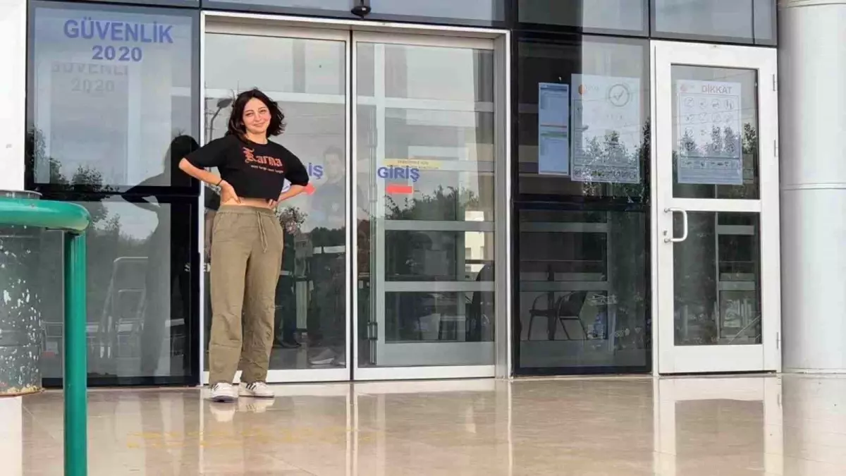 Sınavı 1 Dakika Geç Kaptı, Sosyal Medyada Fenomen Oldu