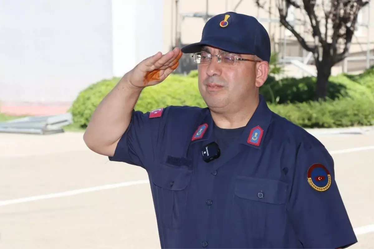 Mahmut Kanarya'nın 32 Yıllık Askerlik Hayali Gerçek Oldu