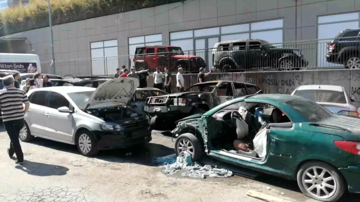 Ataşehir'de Oto Sanayi Sitesinde Yangın Çıktı