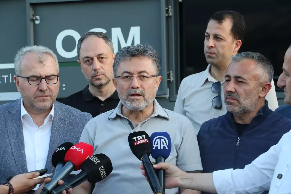 Sakarya'dan Bilecik'e sıçrayan orman yangını; Köprücek köyünde 10 ev yandı (2)