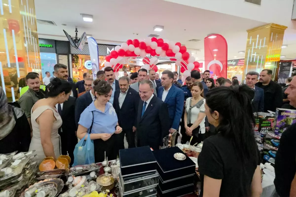 Şanlıurfa'da şehit çocuklarına destek için kermes düzenlendi