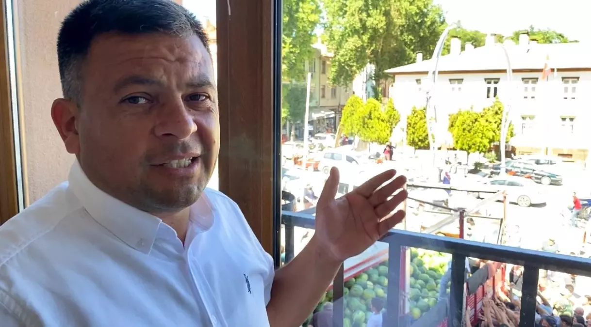 Tokat'ta Bir Karpuz Üreticisi 26 Ton Karpuz Dağıttı