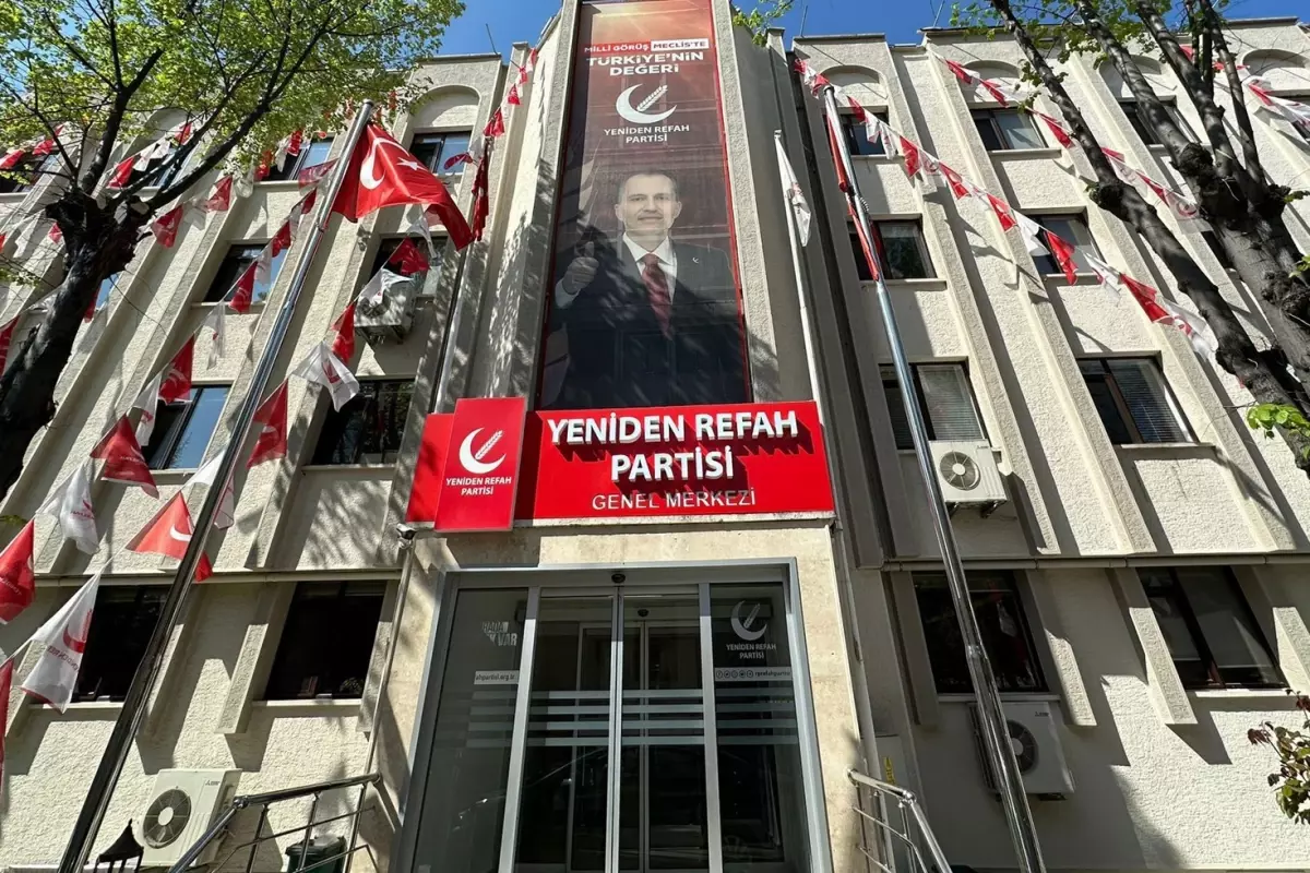 Yeniden Refah Partili 5 belediye meclis üyesi istifa etti