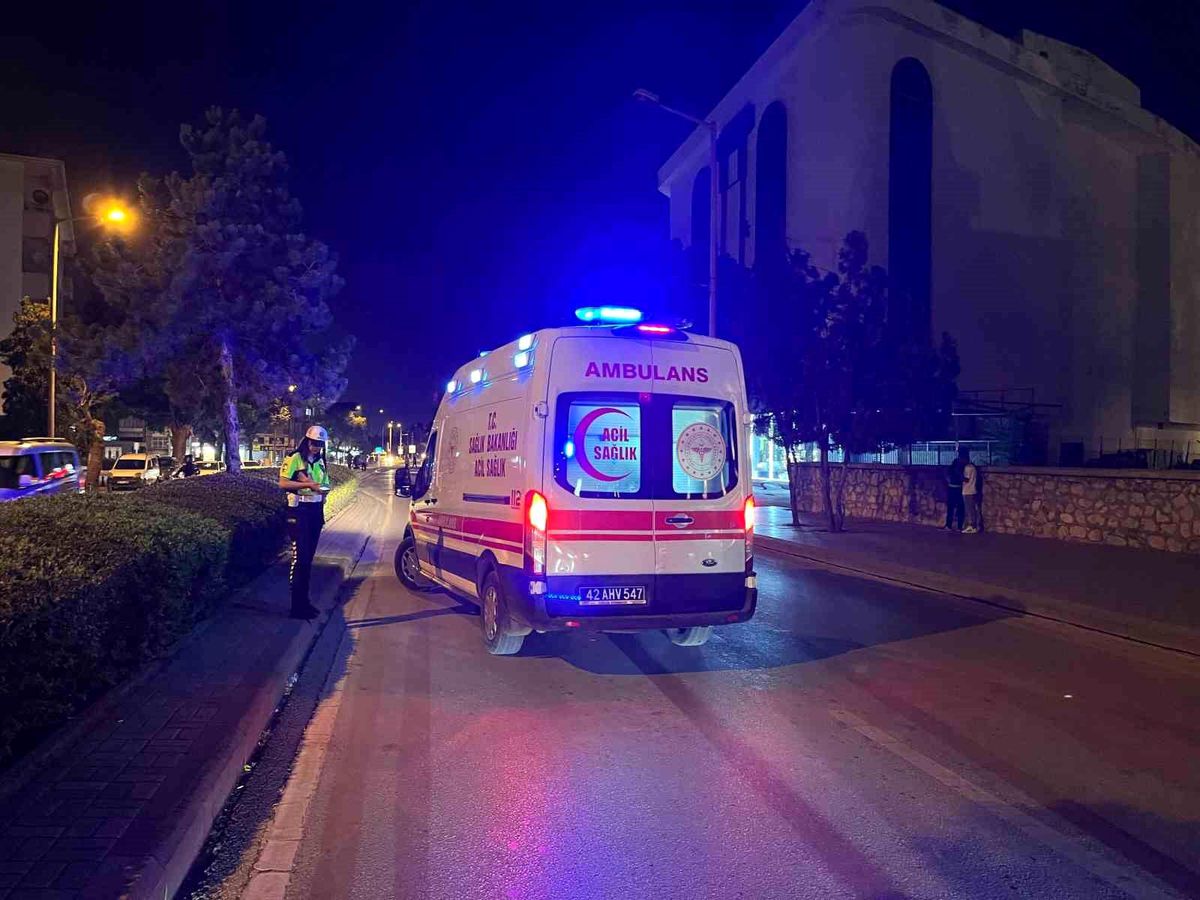 Konya'da Pikap Çarpması: Sürücü Kaçtı, Yaralı Hastaneye Kaldırıldı