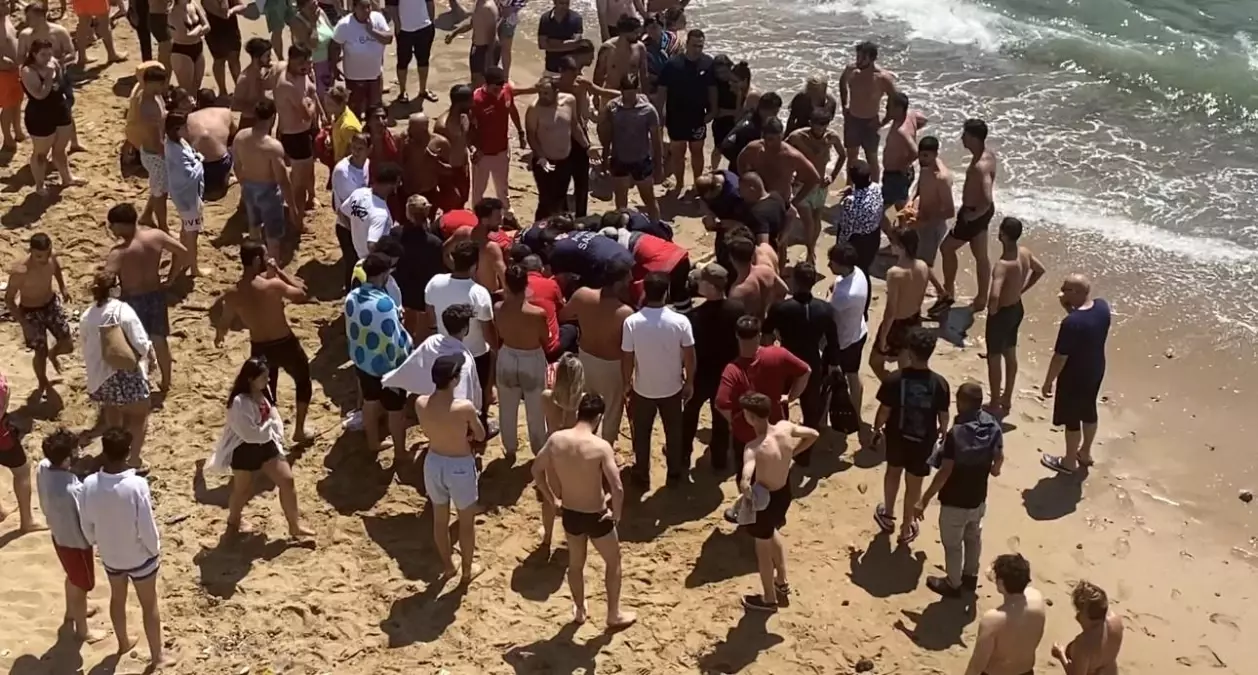 Beykoz'da Denizde Boğulma Tehlikesi: 4 Kişi Kurtarıldı, Arama Çalışmaları Devam Ediyor