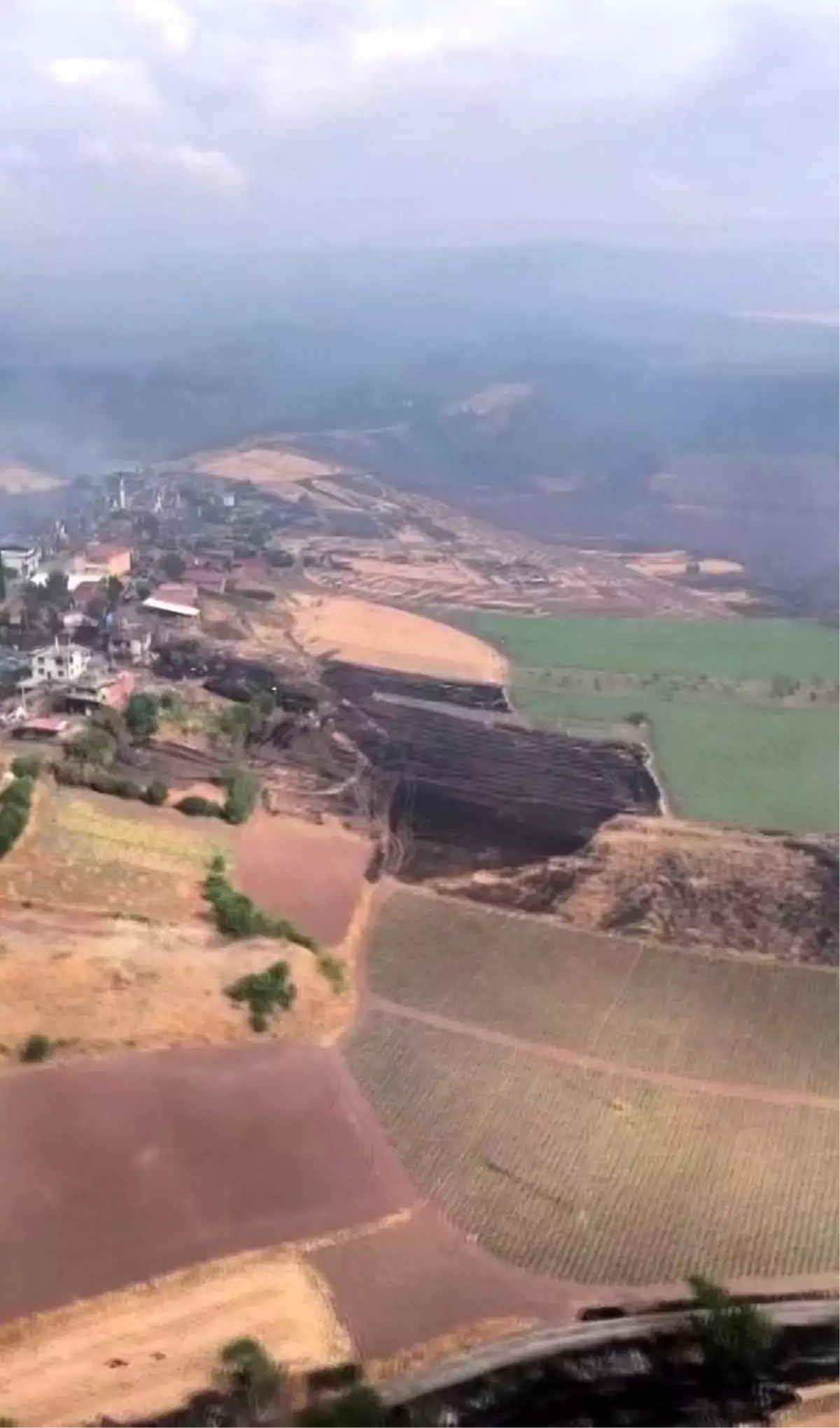 Sakarya'daki Orman Yangını Bilecik'e Sıçradı, Yağmurla Kontrol Altına Alındı
