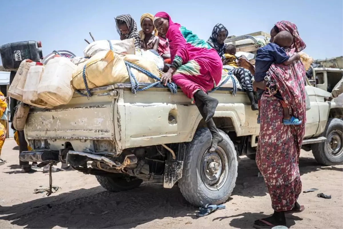 Sudan'da Çatışmalar Sonrası 3,8 Milyon Kişi Komşu Ülkelere Sığındı