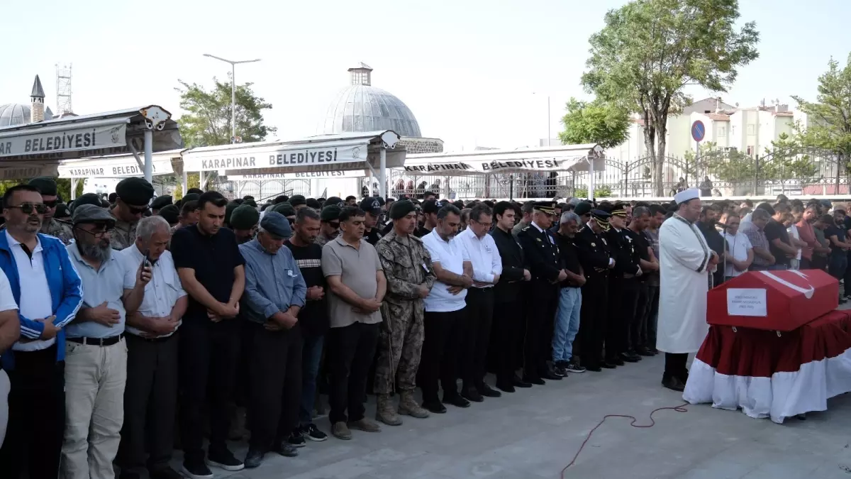 Çankırı'da Hayatını Kaybeden Polis Memuru Konya'da Defnedildi