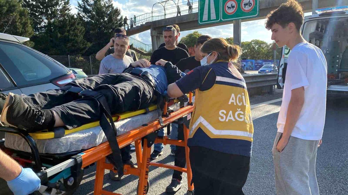 Kocaeli'de D-100 Karayolu'nda Kaza: Sürücü Yaralandı