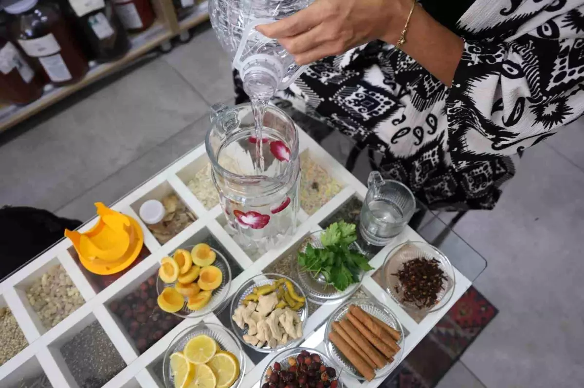 Osmanlı Saray Şerbeti Yaz Aylarında Tercih Ediliyor