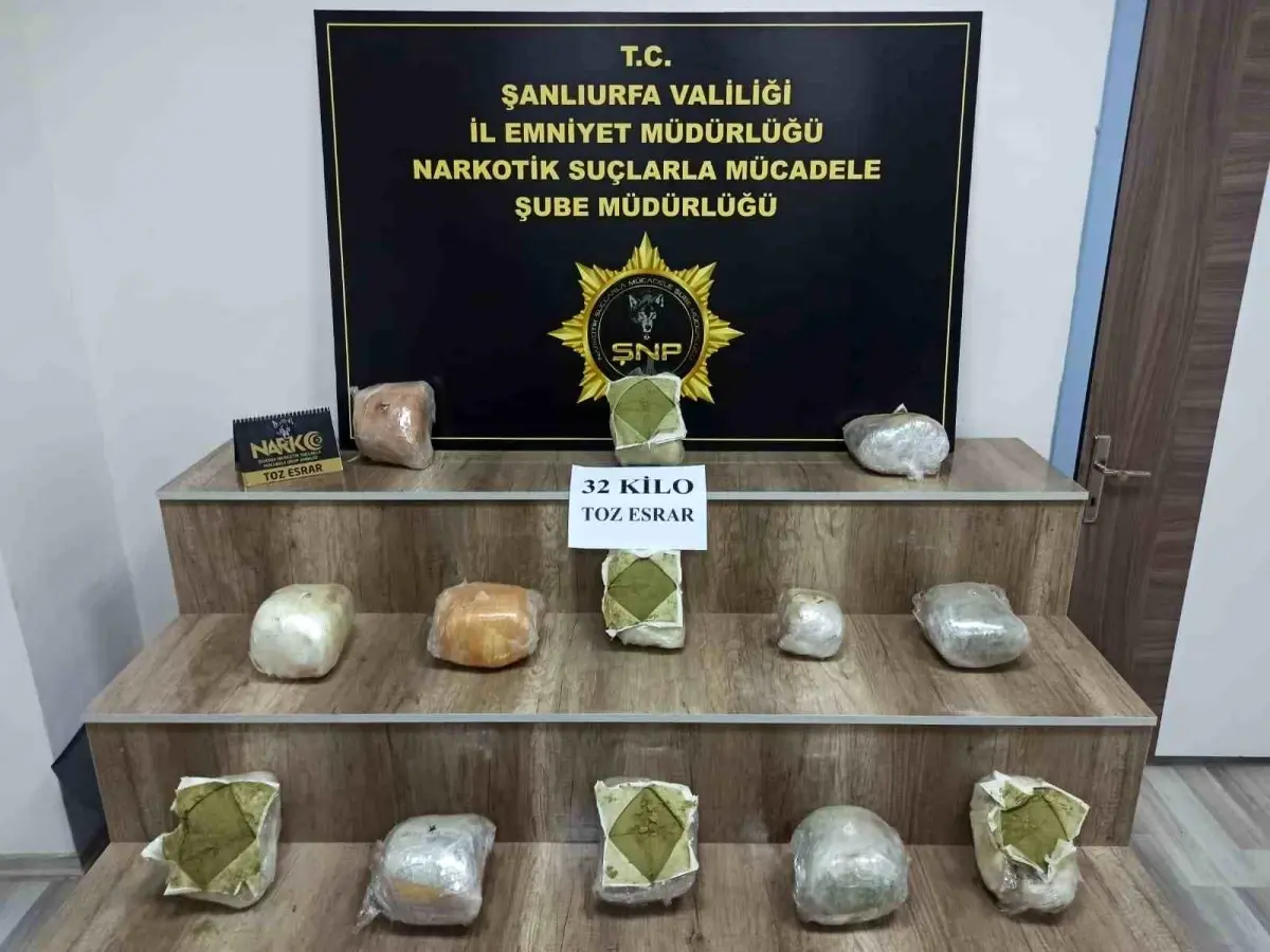 Şanlıurfa'da Durdurulan Tırda 32 Kilogram Esrar Ele Geçirildi