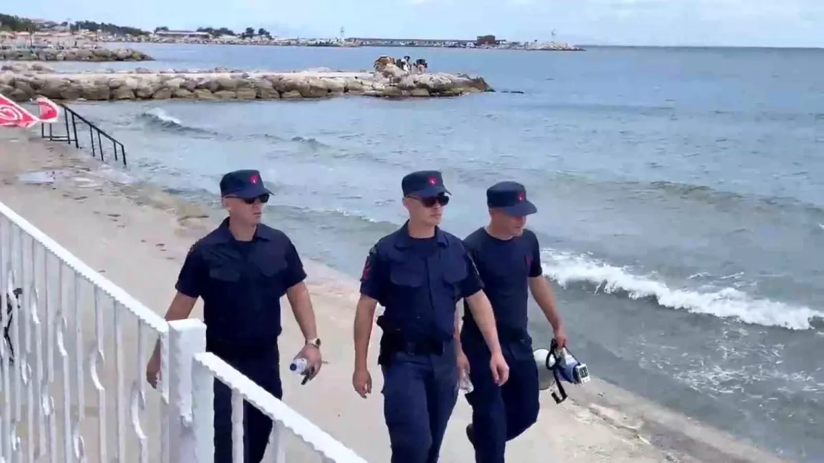 Tekirdağ'da Poyraz Nedeniyle Denize Girmek Yasaklandı
