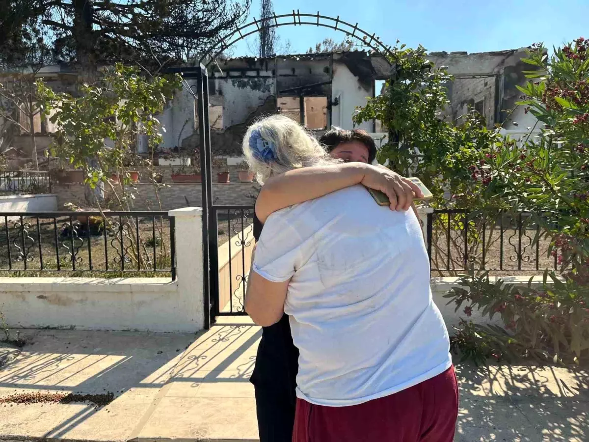 İzmir'de Orman Yangını: Evler Küle Döndü, Hatıralar Yok Oldu