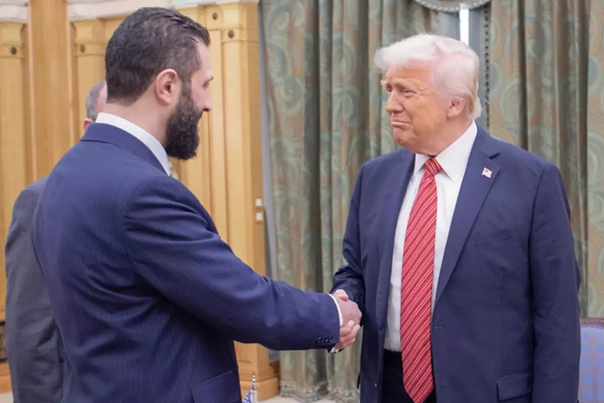 Beyaz Saray, Trump'ın Suriye'ye yaptırımları kaldıracağını açıkladı