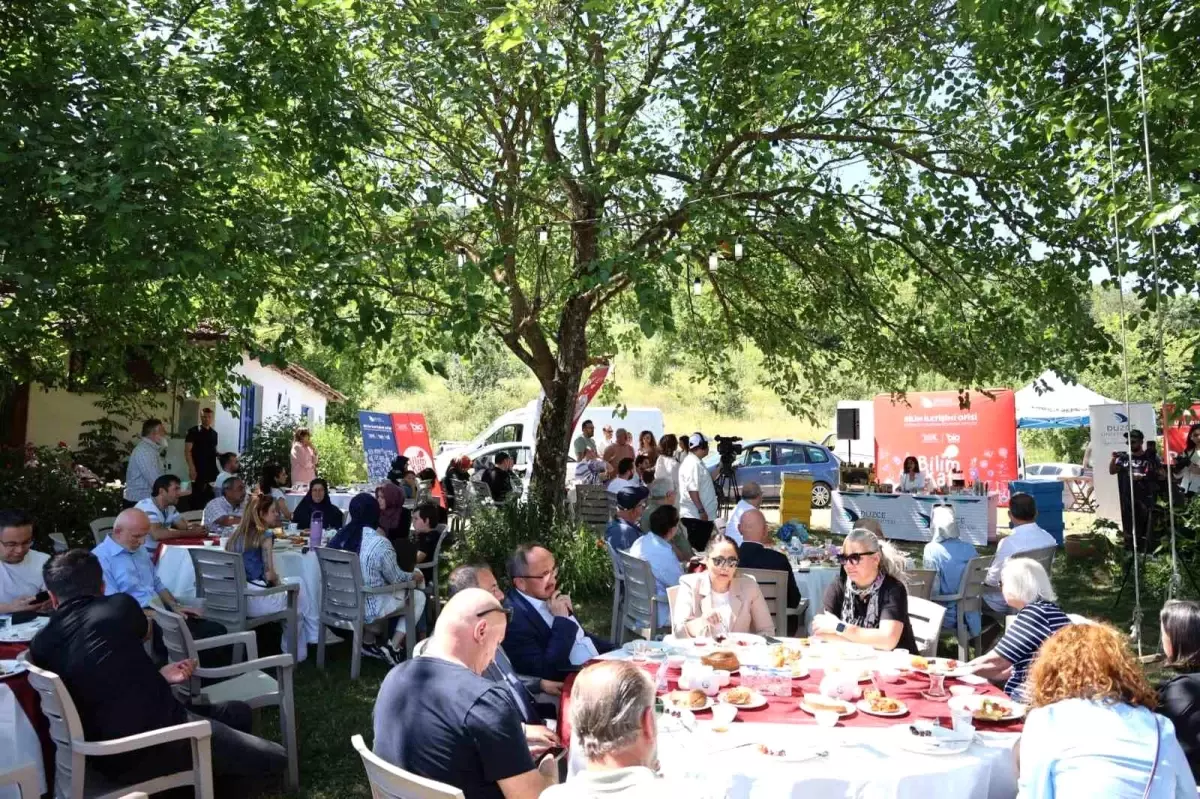 Bilim Kafe Etkinliği ile Bilim Toplumla Buluştu