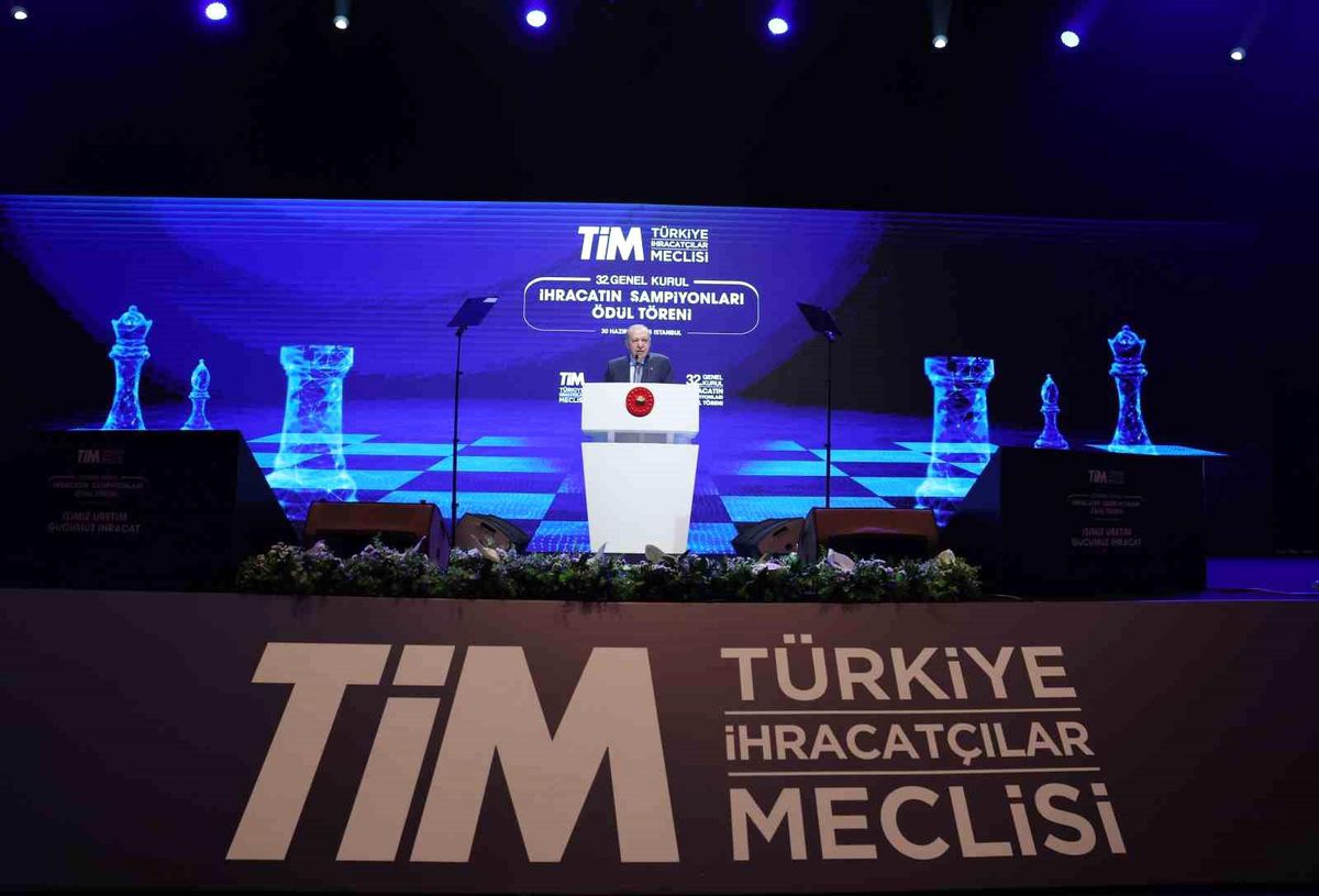 Cumhurbaşkanı Erdoğan: 'Dünyada satılan her 3 İHA'dan 2'sini Türk firmaları üretiyor'