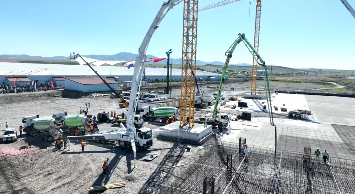 V Mall Ağrı Projesinin Temeli Atıldı